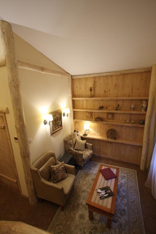 Park-Hotel Butenko Stable Protsev Ngoại thất bức ảnh