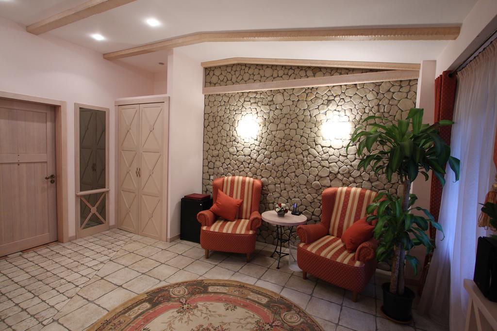 Park-Hotel Butenko Stable Protsev Ngoại thất bức ảnh